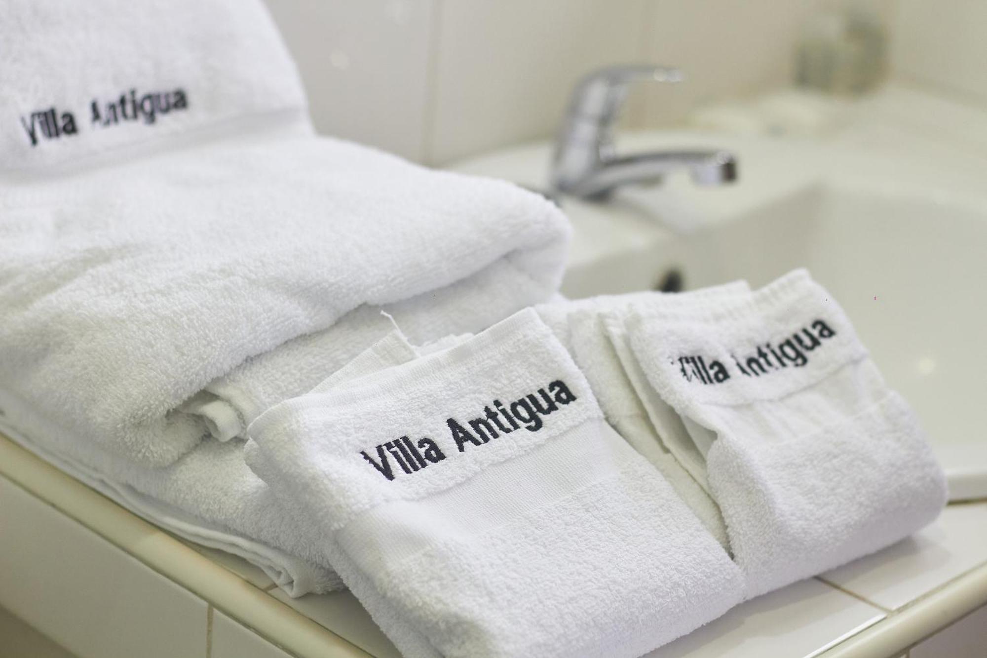 Hotel Villa Antigua ซานซัลวาดอร์ ภายนอก รูปภาพ