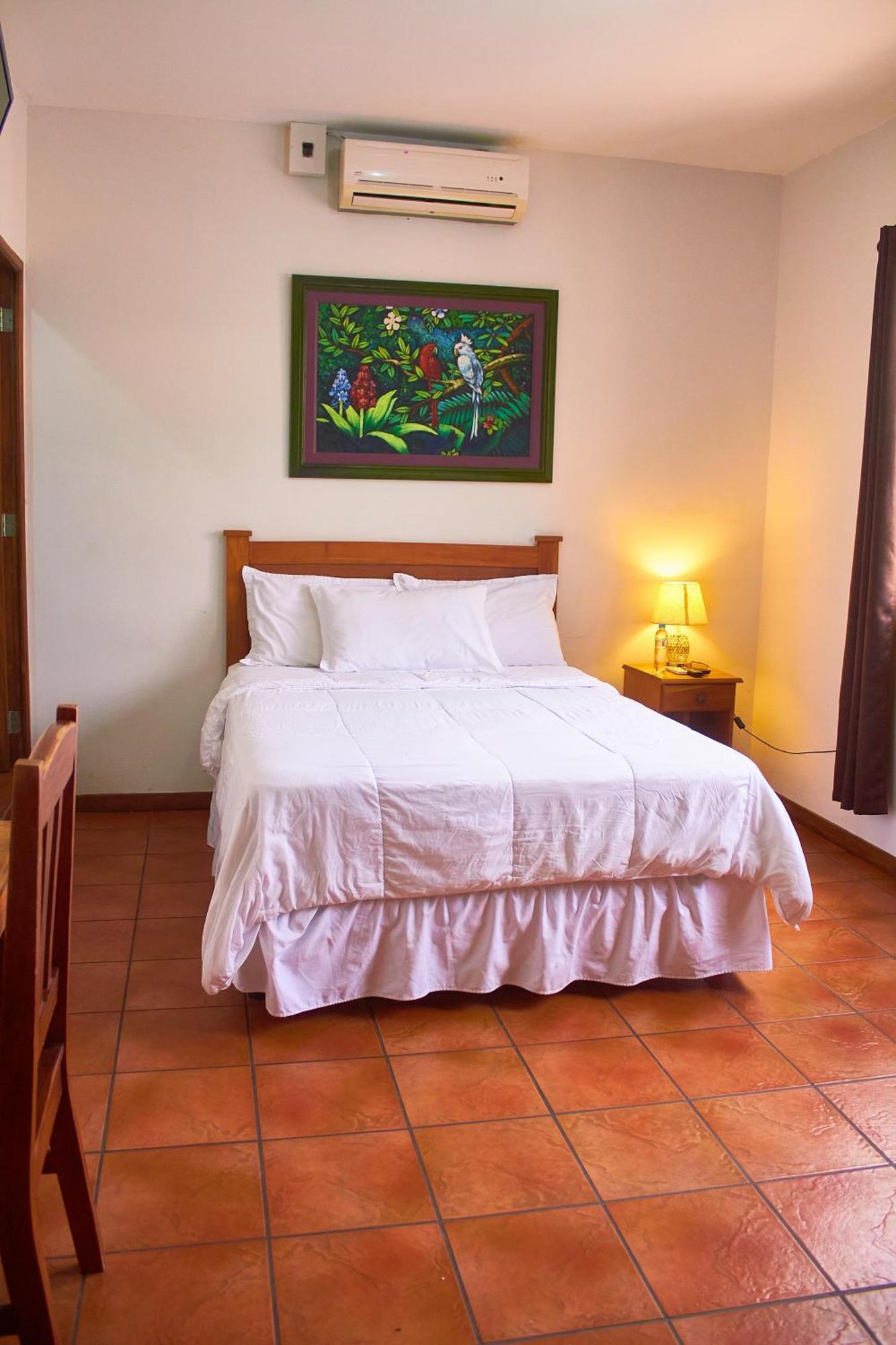 Hotel Villa Antigua ซานซัลวาดอร์ ภายนอก รูปภาพ